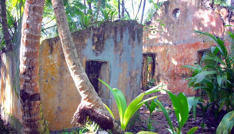 הריסות מתקן הכליאה באי השדים, גיאנה הצרפתית
