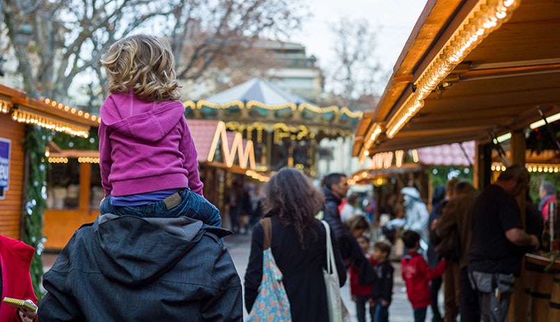 שוק חג המולד בשאנז אליזה, פריז