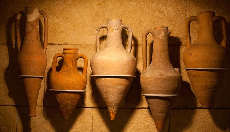 כדים עתיקים במוזיאון הצבאי הלאומי, בוקרשט