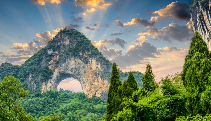 גבעת הירח. יאנגשואו, סין