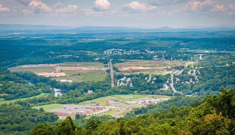 מבט על Front Royal. סקייליין דרייב, ארצות הברית