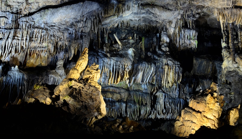 מערת הנטיפים, האן סור לס, בלגיה