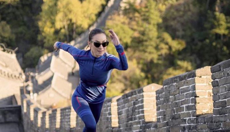 אנה ארונוב, החומה הסינית, בייג'ין