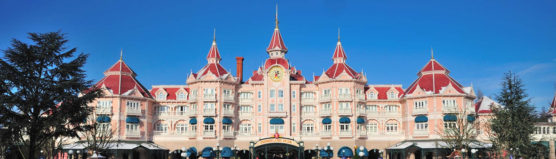 בין דיסנילנד למגדל אייפל: טיול בר/בת מצווה בפריז