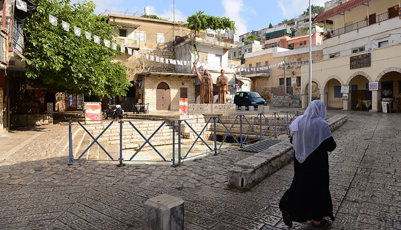 Druze woman in Peki'in village