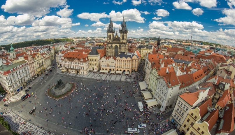 old-town-square-aerial-timelapse-prague