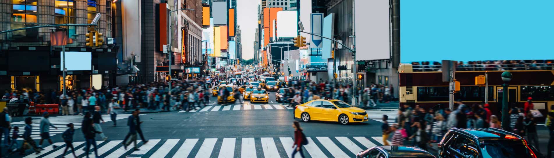 טיימס סקוור – הלב המואר של ניו יורק