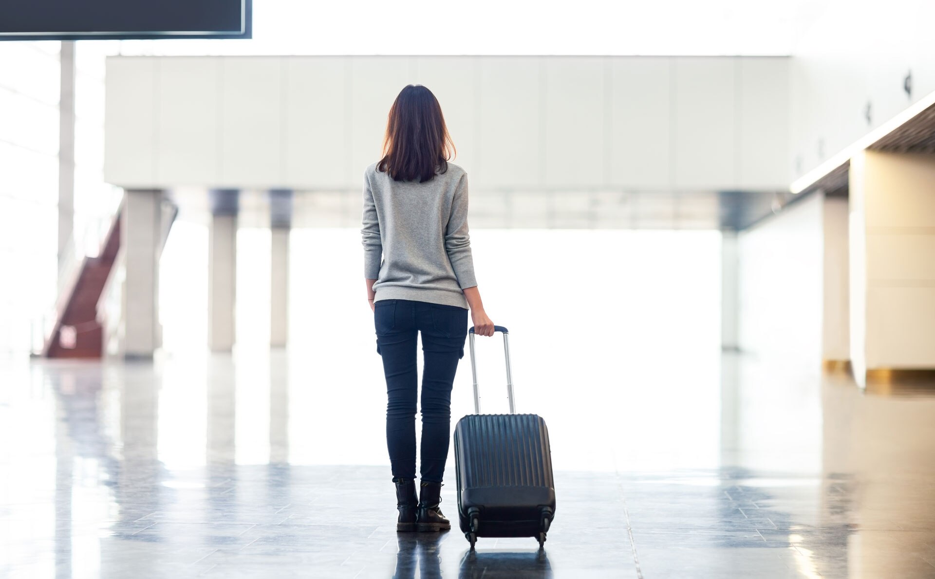 All about carry-ons and checked baggage 
